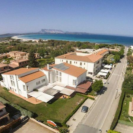 Hotel Al Faro Сан-Теодоро Экстерьер фото