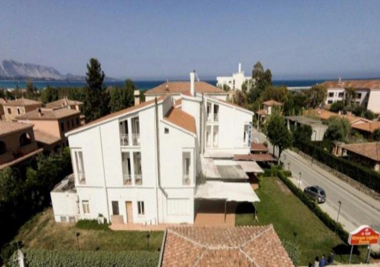 Hotel Al Faro Сан-Теодоро Экстерьер фото