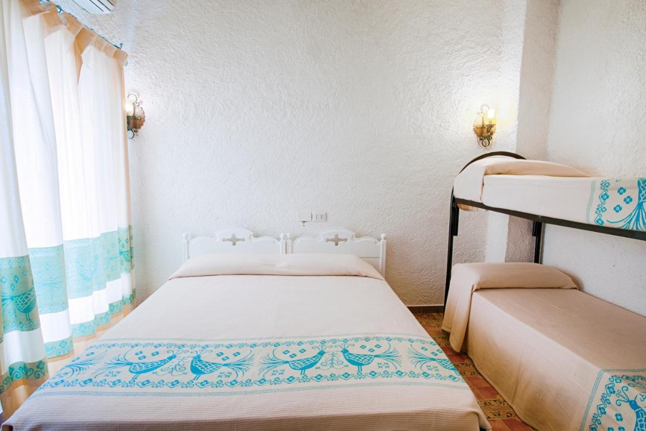 Hotel Al Faro Сан-Теодоро Экстерьер фото
