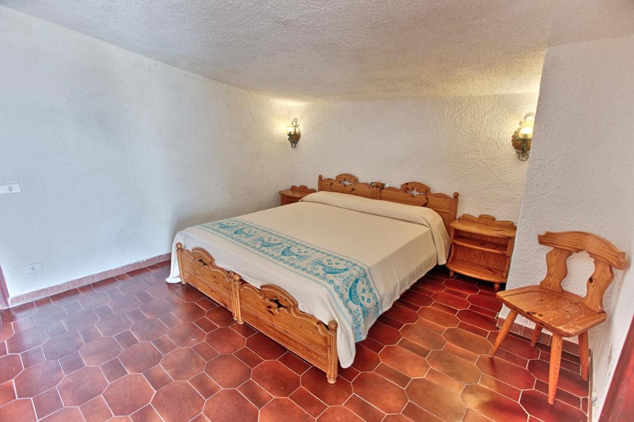 Hotel Al Faro Сан-Теодоро Экстерьер фото
